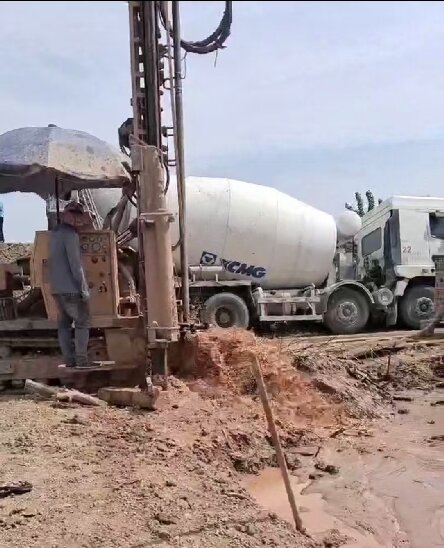 郎溪岩石井施工